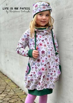 Preview: Embroidery Flowers Swafing Sweatstoff French Terry Blumenstoff by Christiane Zielinski 50 cm Preview: Embroidery  Flowers Swafing Sommersweat Blumenstoff von Christiane Zielinski Designbeispiel Kinder